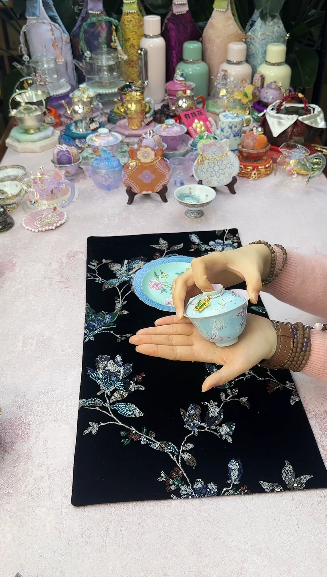 98灵玺工坊蓝地蝴蝶盖碗