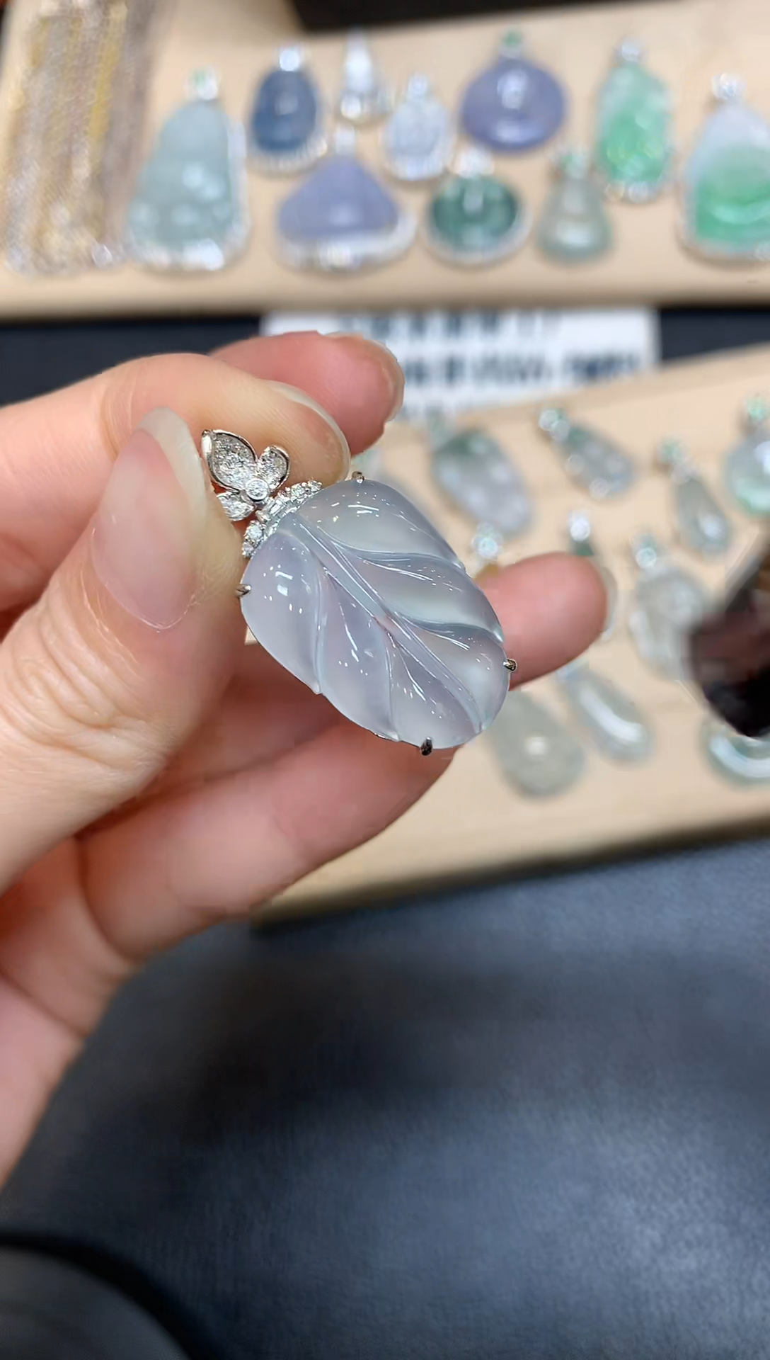 【闪购商品】翡翠颈饰18K金镶嵌树叶【无服务费