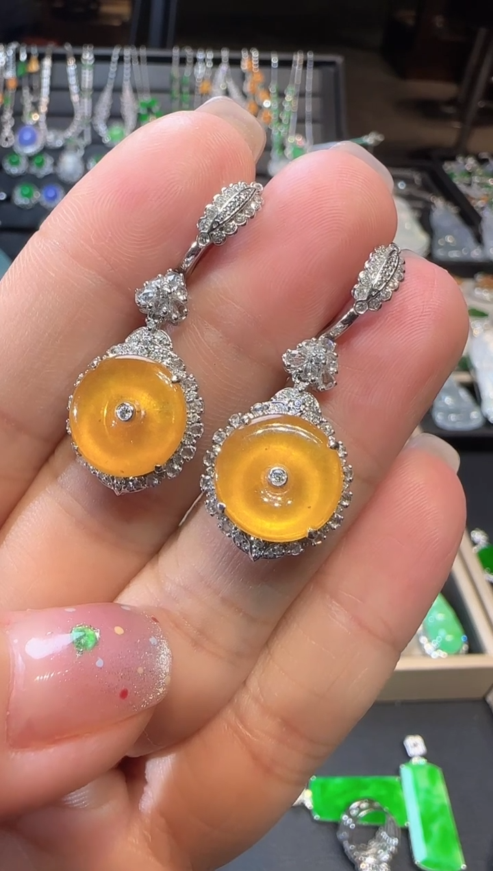 【闪购商品】翡翠戒指18K金镶嵌平安扣