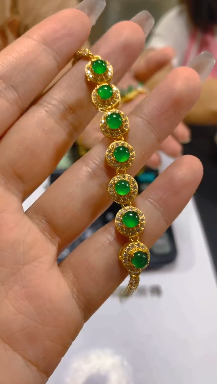 未镶嵌手链翡翠多样性发一