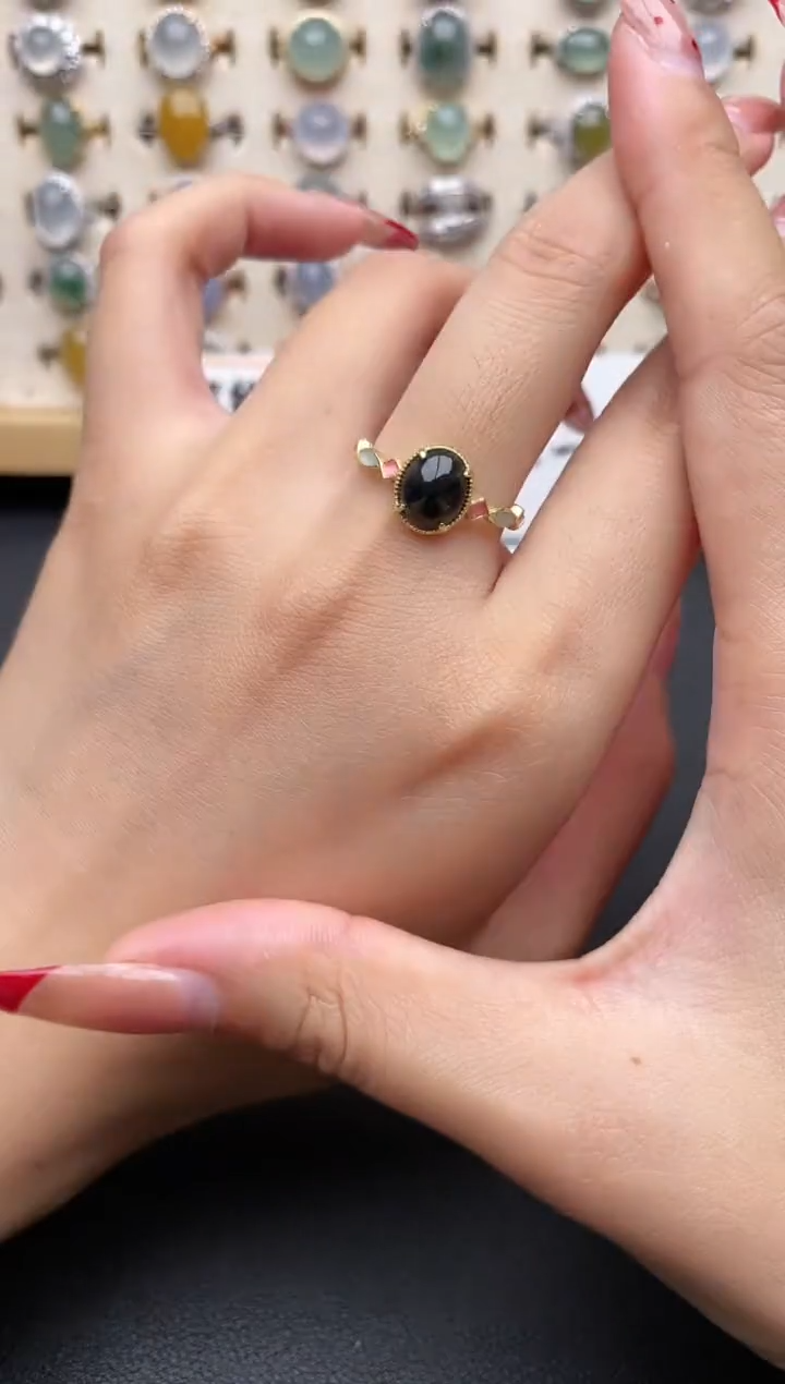 【闪购商品】翡翠戒指银S925镶嵌一物一证一礼盒