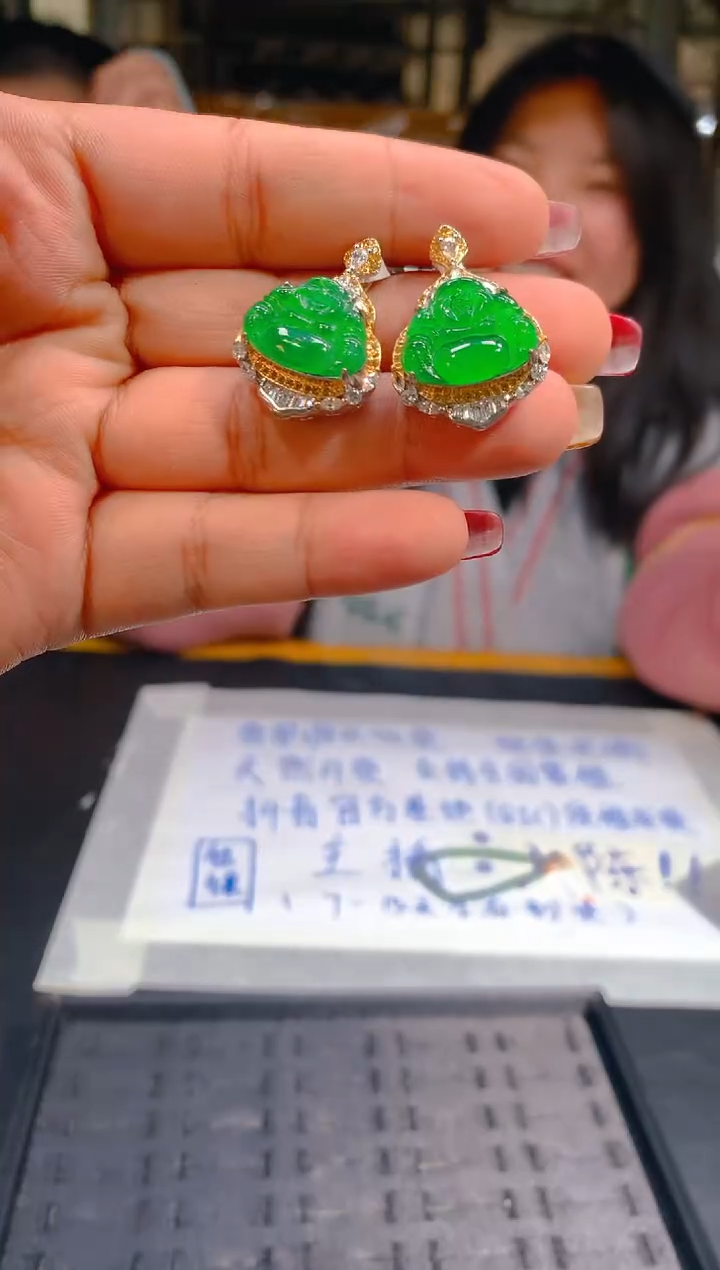 【闪购商品】定制翡翠未镶嵌22定制翡翠-多样性发货 {发其 一}