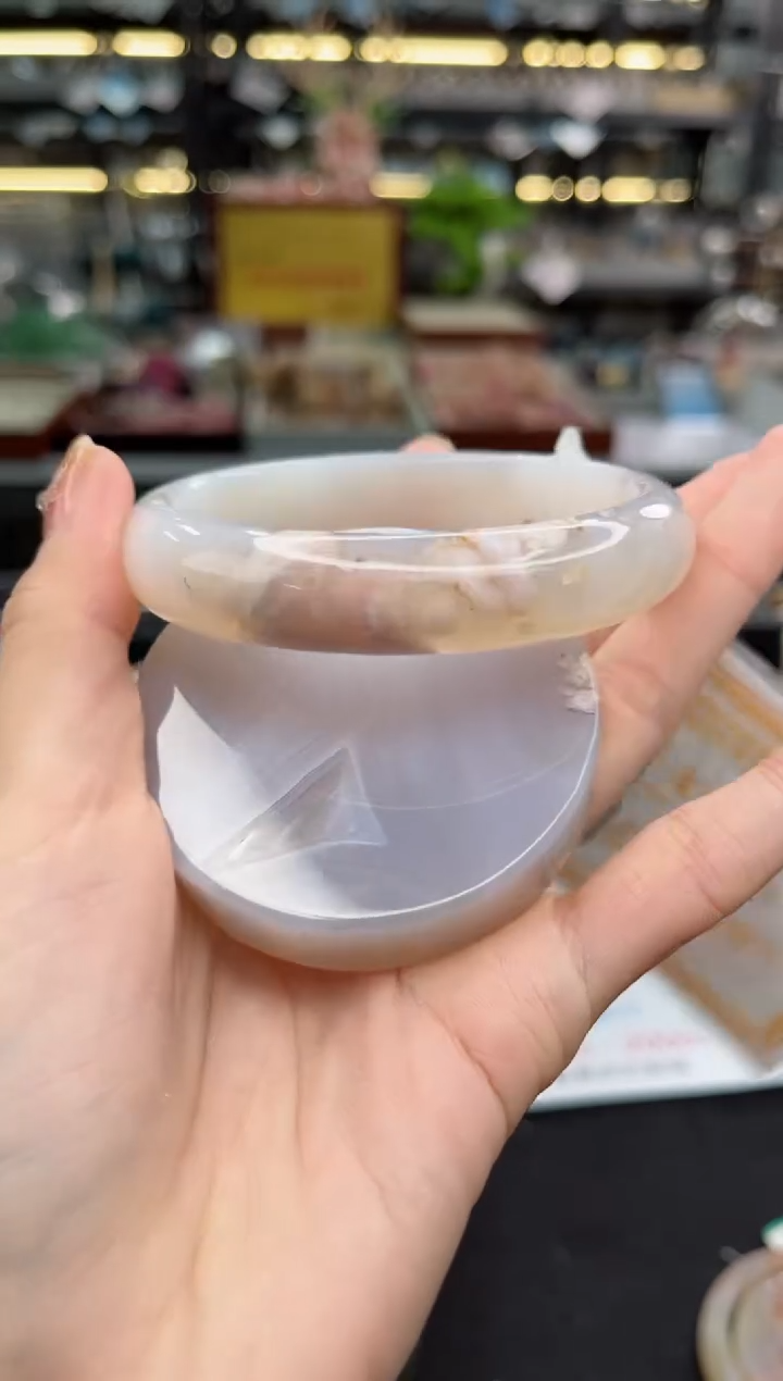 【闪购商品】石英质玉手镯未镶嵌64圈口（赠品镯心）3503322