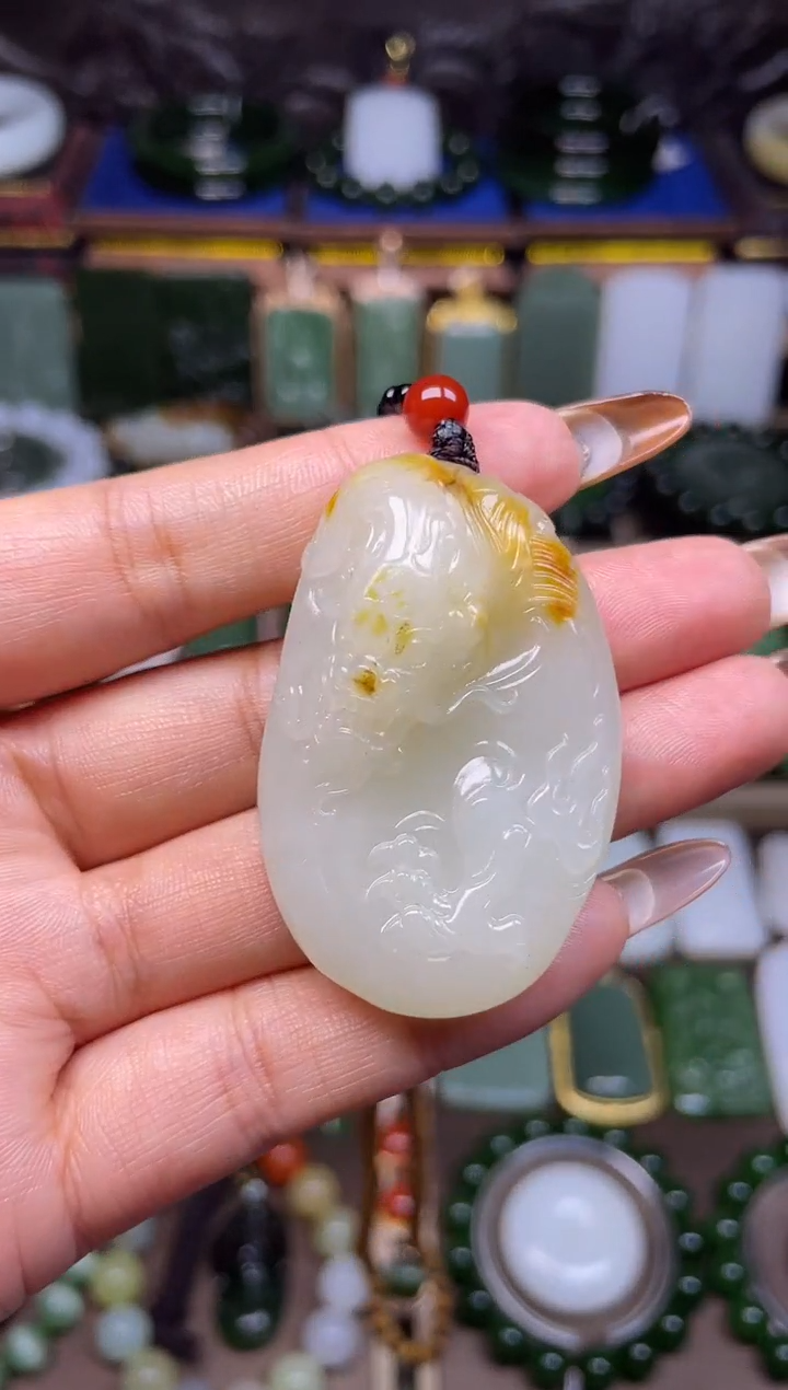 颈饰未镶嵌和田玉龙挂件