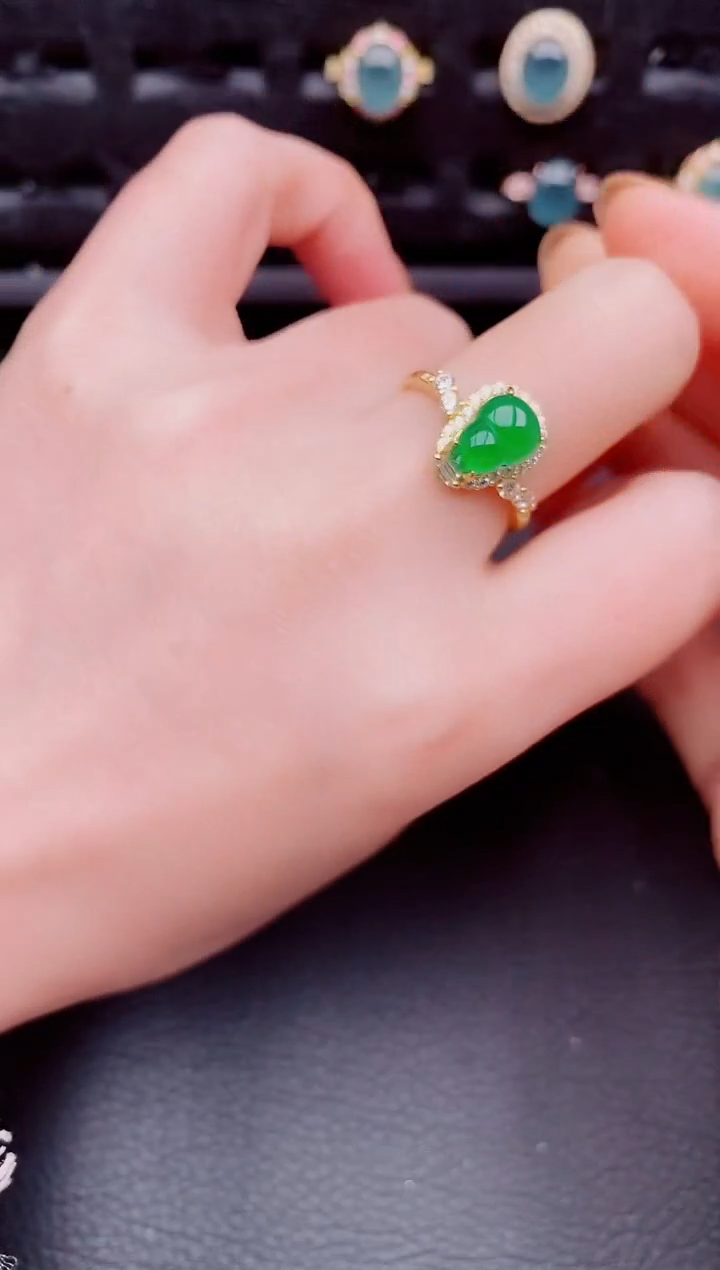 【闪购商品】翡翠戒指银S925镶嵌天然a货翡翠830
