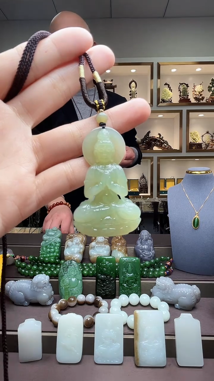 【闪购商品】和田玉颈饰未镶嵌苏