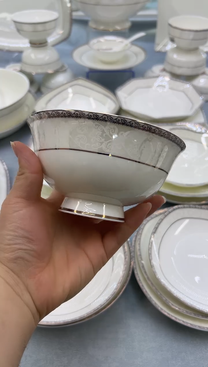 骨瓷玲珑5.5搞4个  