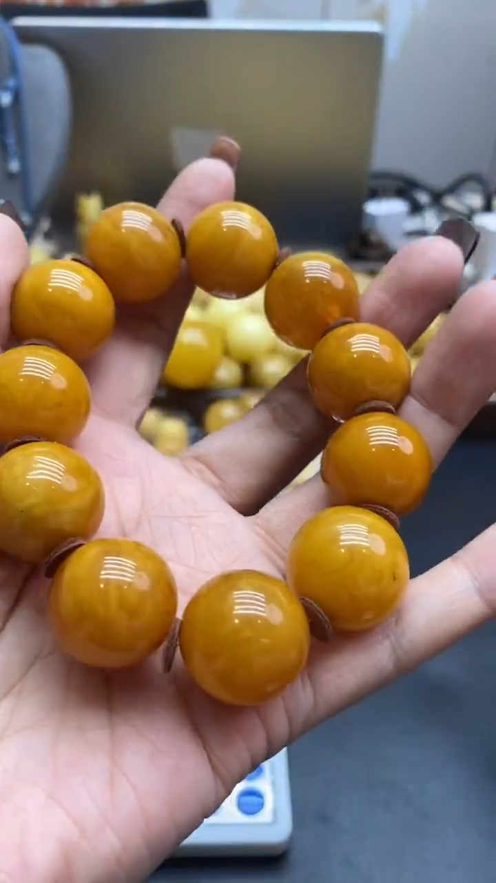 琥珀未镶嵌珠宝奇石635