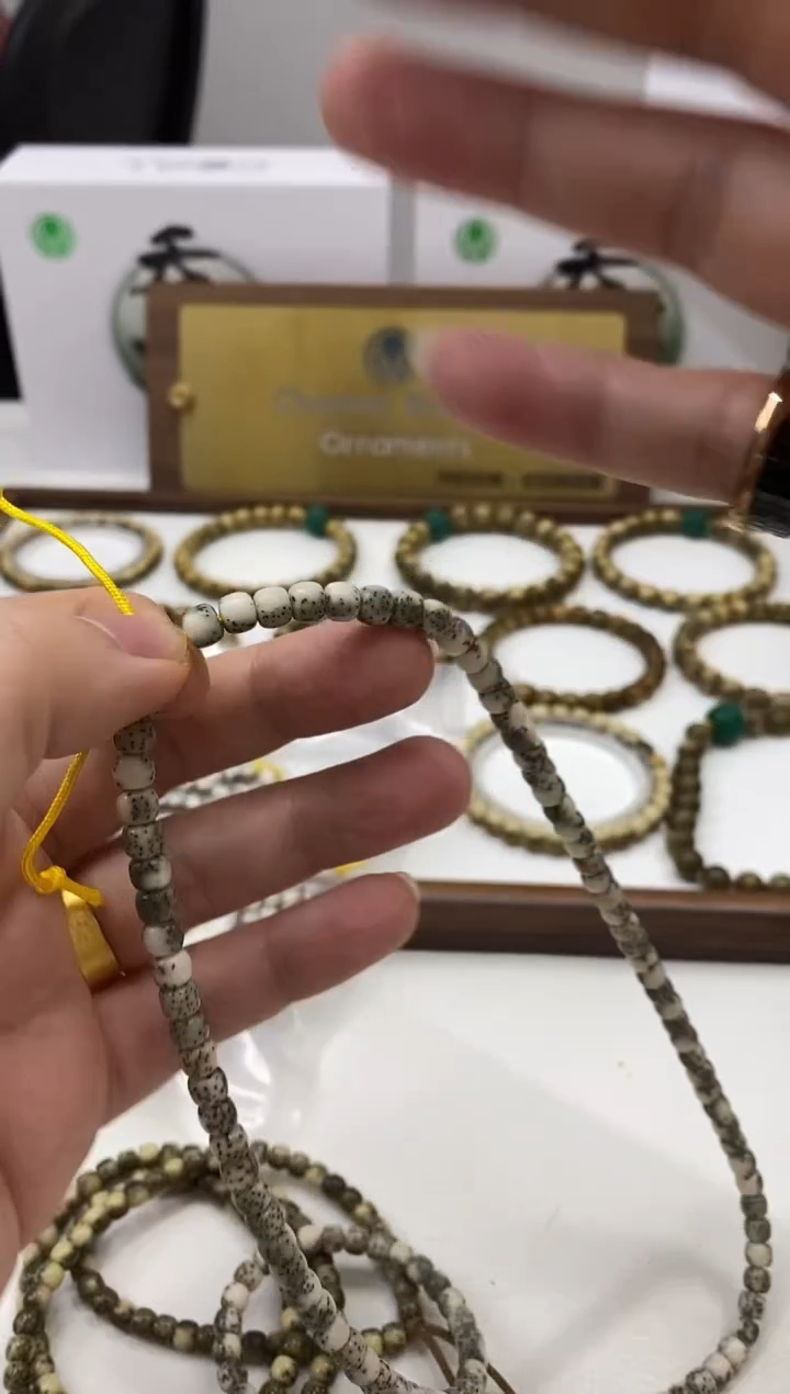 【闪购商品】星月菩提手串115 微微走色绿背河豚6*5mm