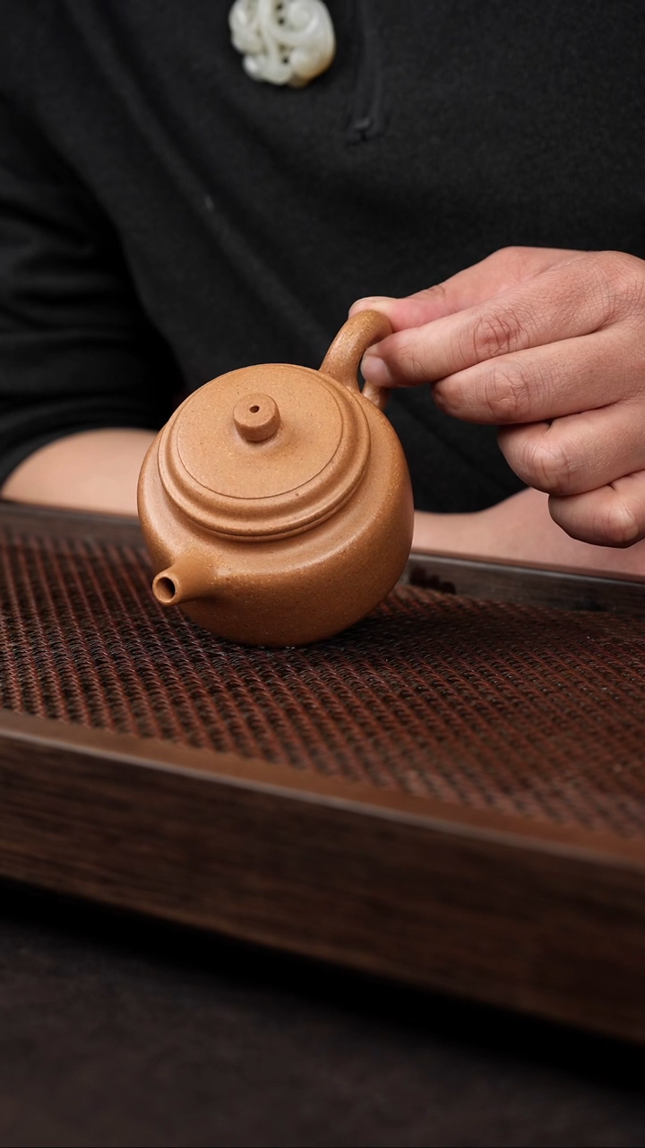 【闪购商品】紫砂茶壶老降坡德中