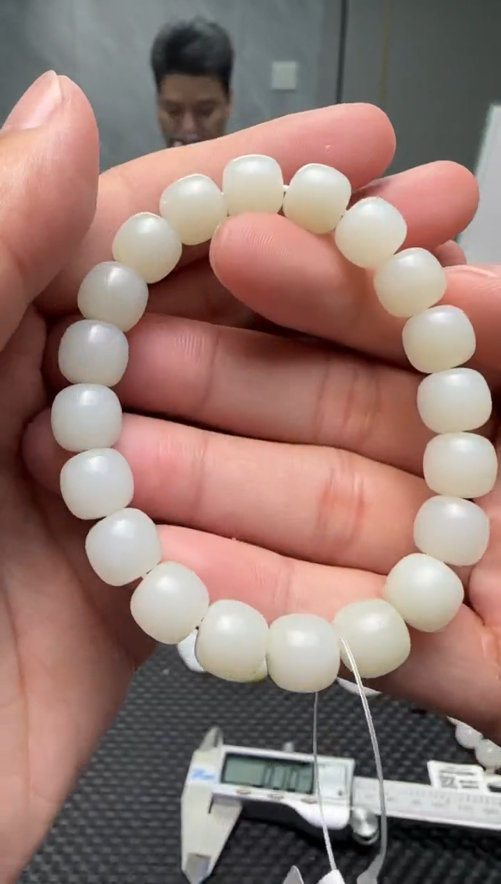 未镶嵌手串和田玉米达手串卡9x10  