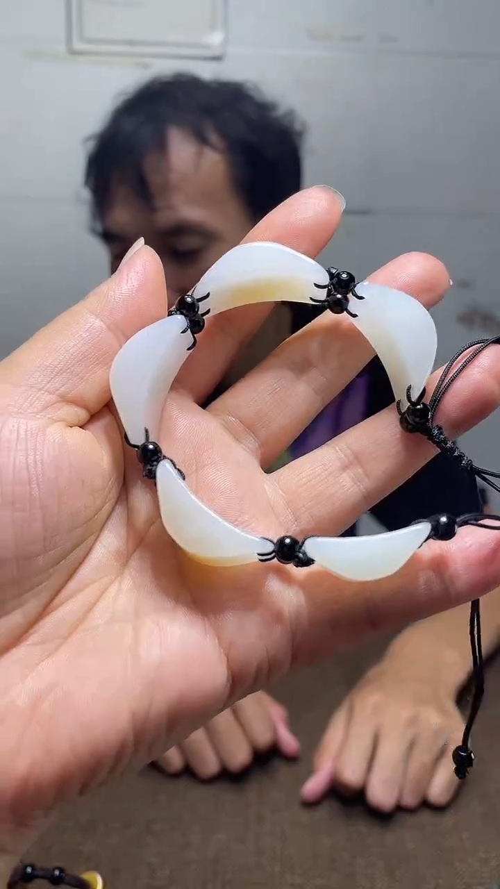 未镶嵌和田玉把件1