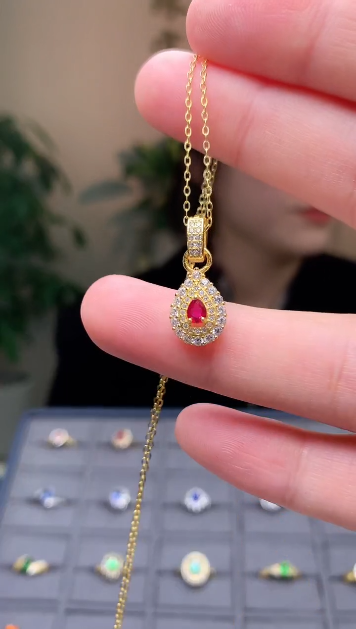银S925镶嵌颈饰红宝石吊坠