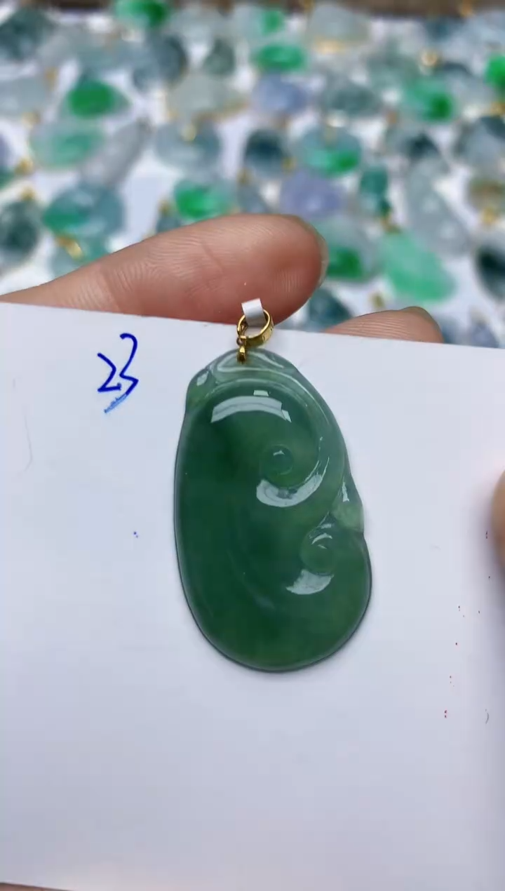 【闪购商品】翡翠颈饰18K金镶嵌天然翡翠A货