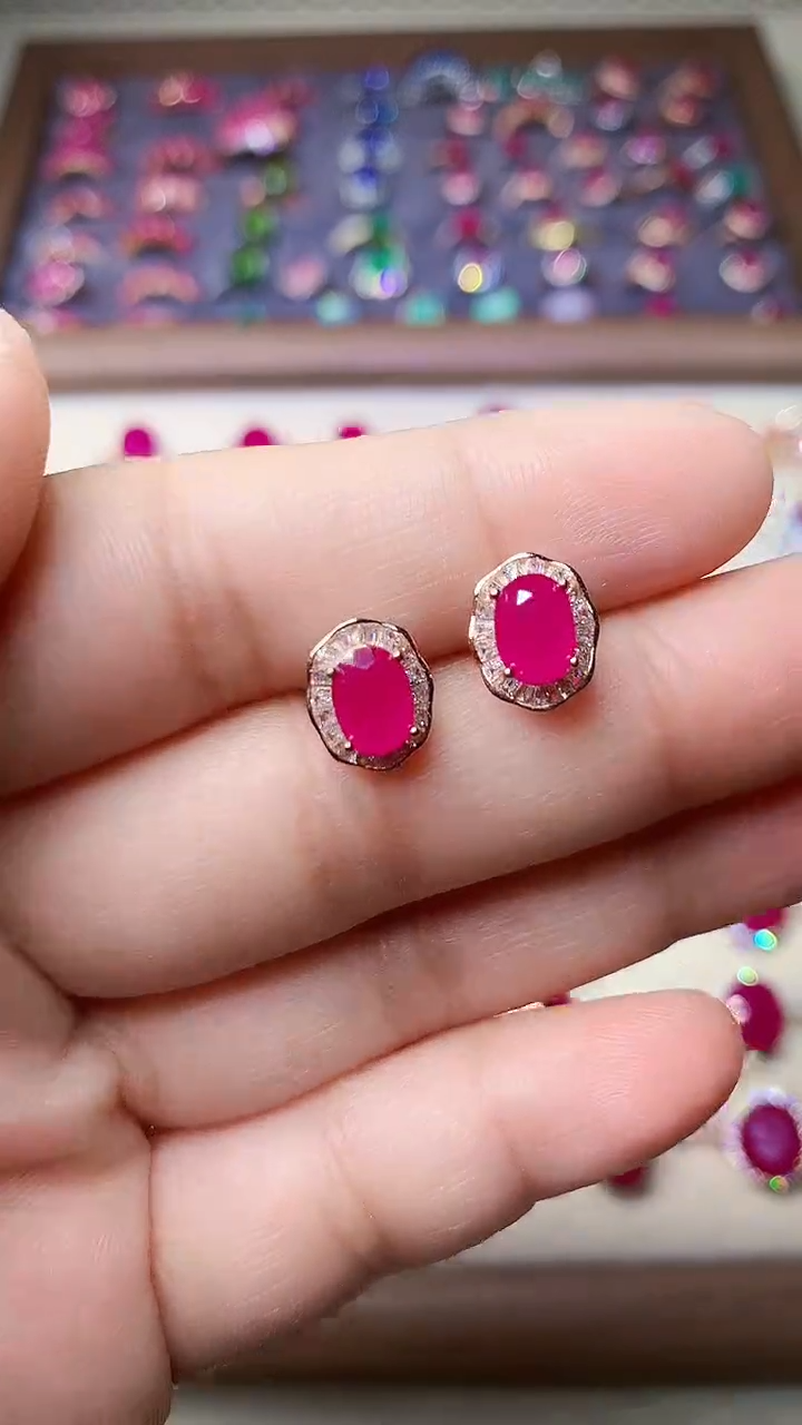 【闪购商品】红宝石耳饰银S925镶嵌000