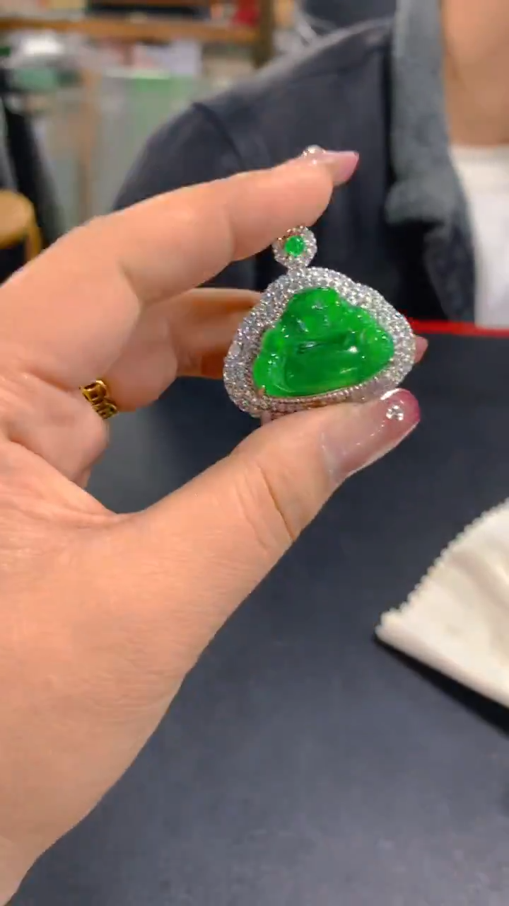 【闪购商品】翡翠吊坠(不含链)未镶嵌0313682130