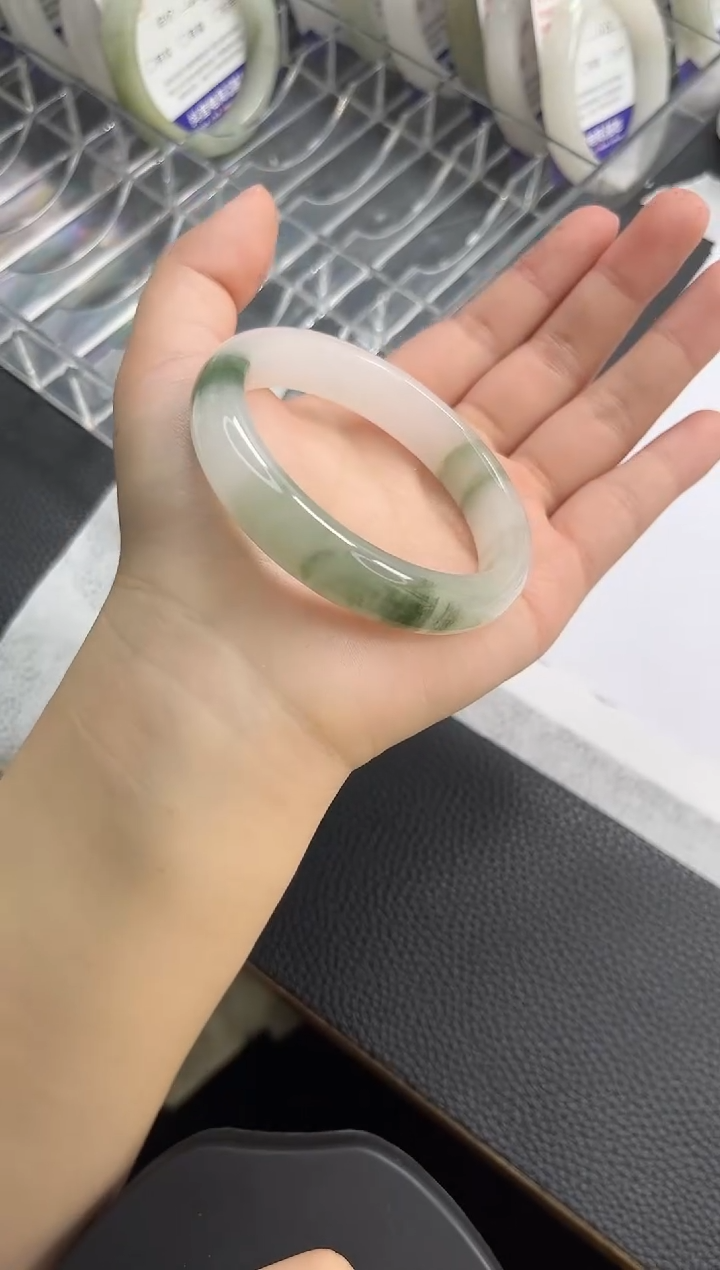 未镶嵌手镯石英岩玉27-55/56