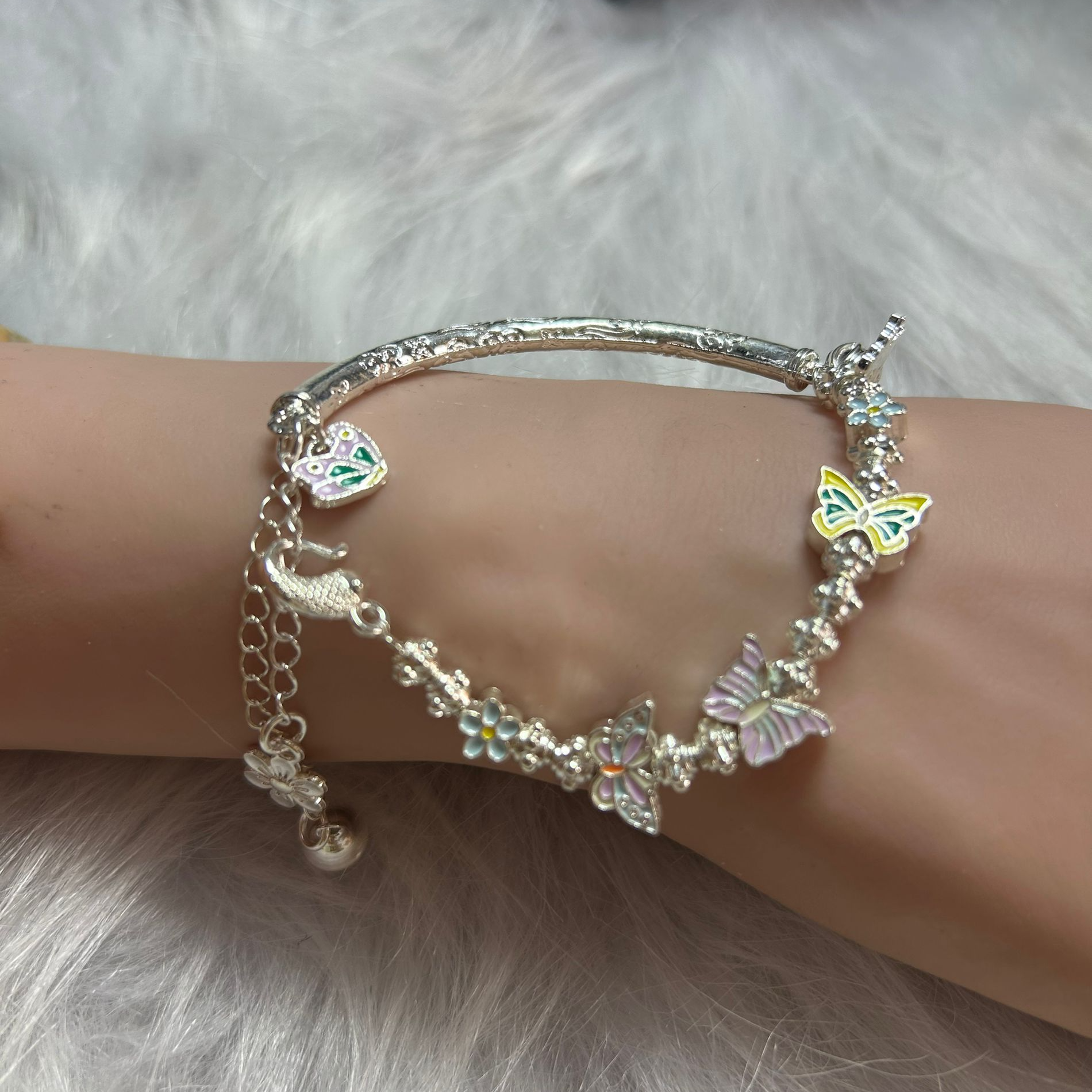 足银手镯 蝶采芳铃兰花彩色蝴蝶手链实心半镯甜美少女系送女友