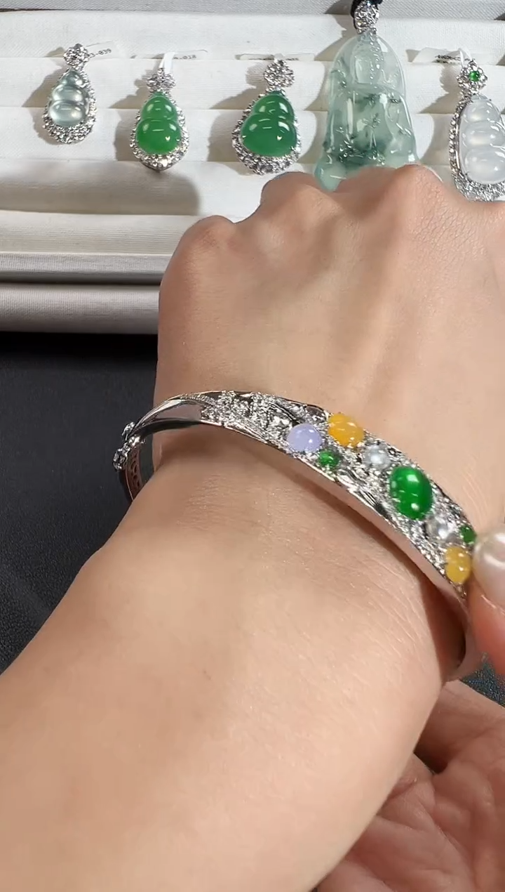 18K金镶嵌手镯（开口镯）翡翠KXZ1221-001