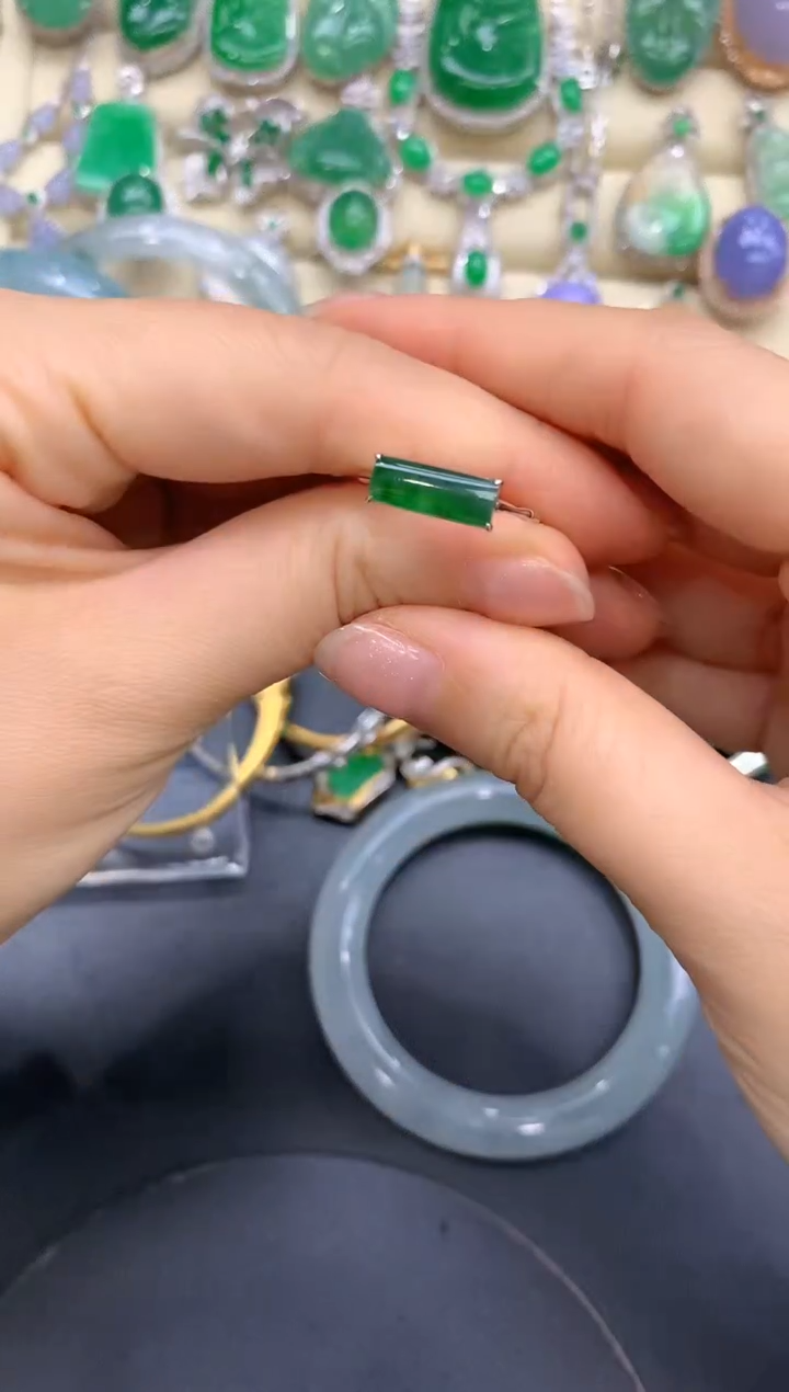 【闪购商品】翡翠戒指18K金镶嵌279-中国好珍宝