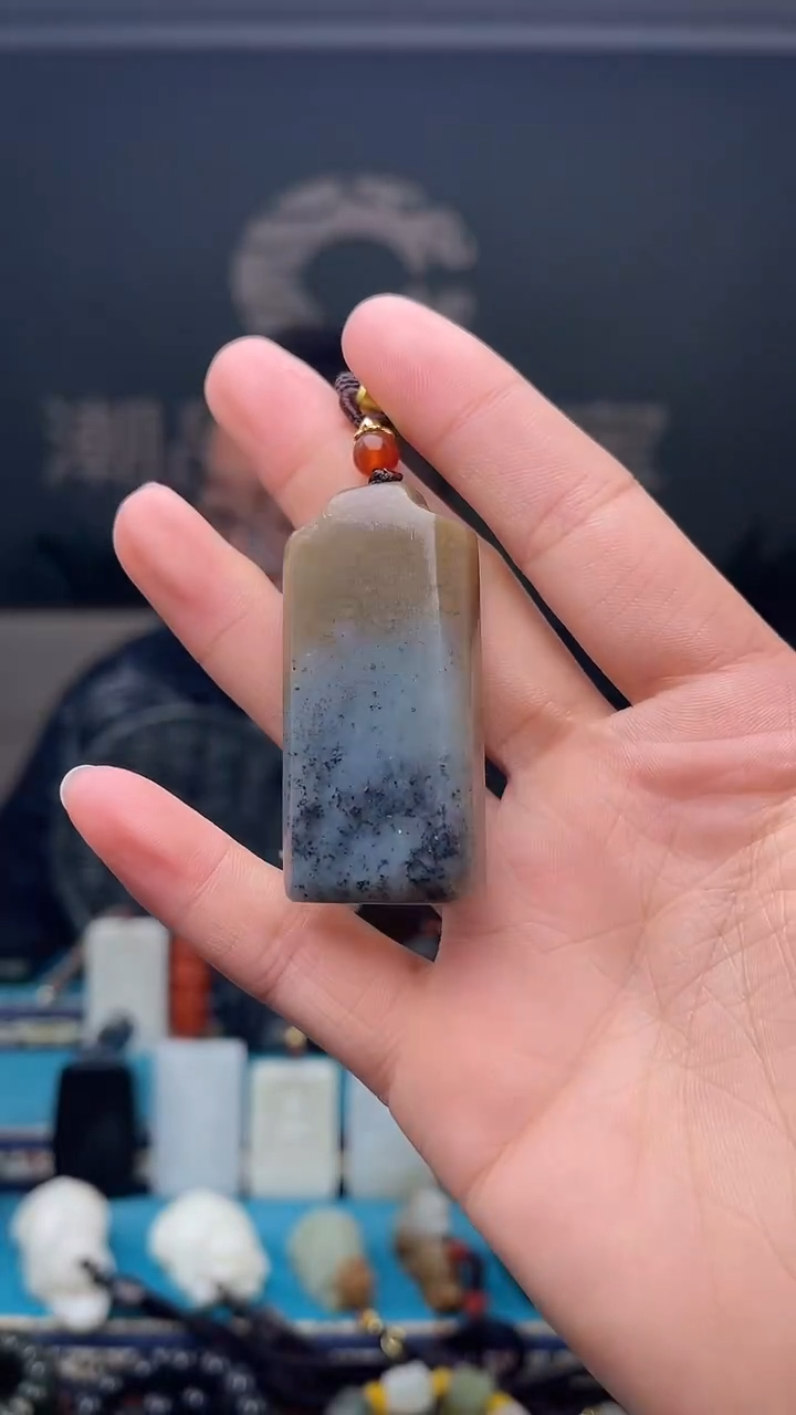 未镶嵌和田玉挂件1