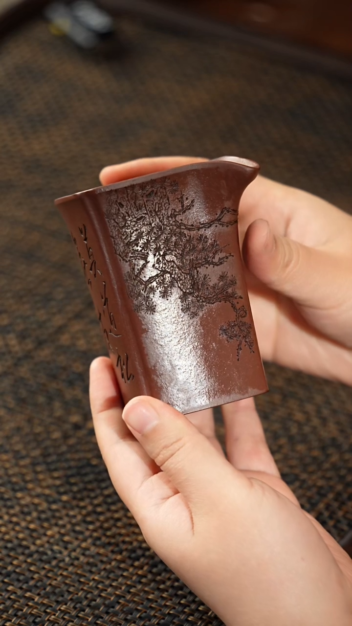 【闪购商品】紫砂茶杯非遗茶器-松人物公道