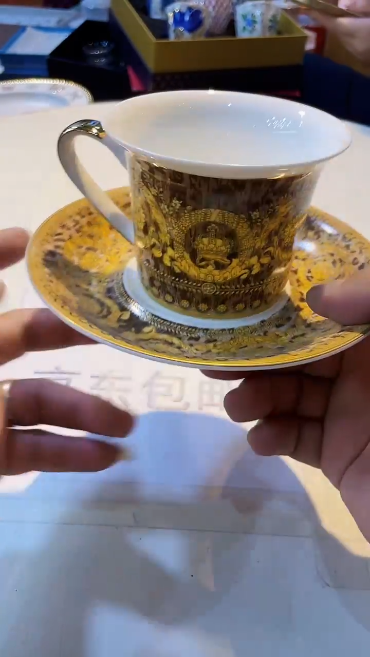 杯鸿辉家品牌瓷器，京东包邮！