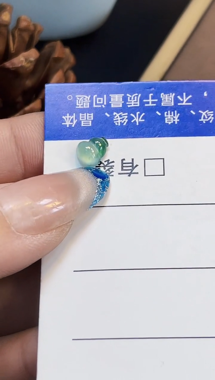 裸石翡翠晓忠02高冰飘花葫芦