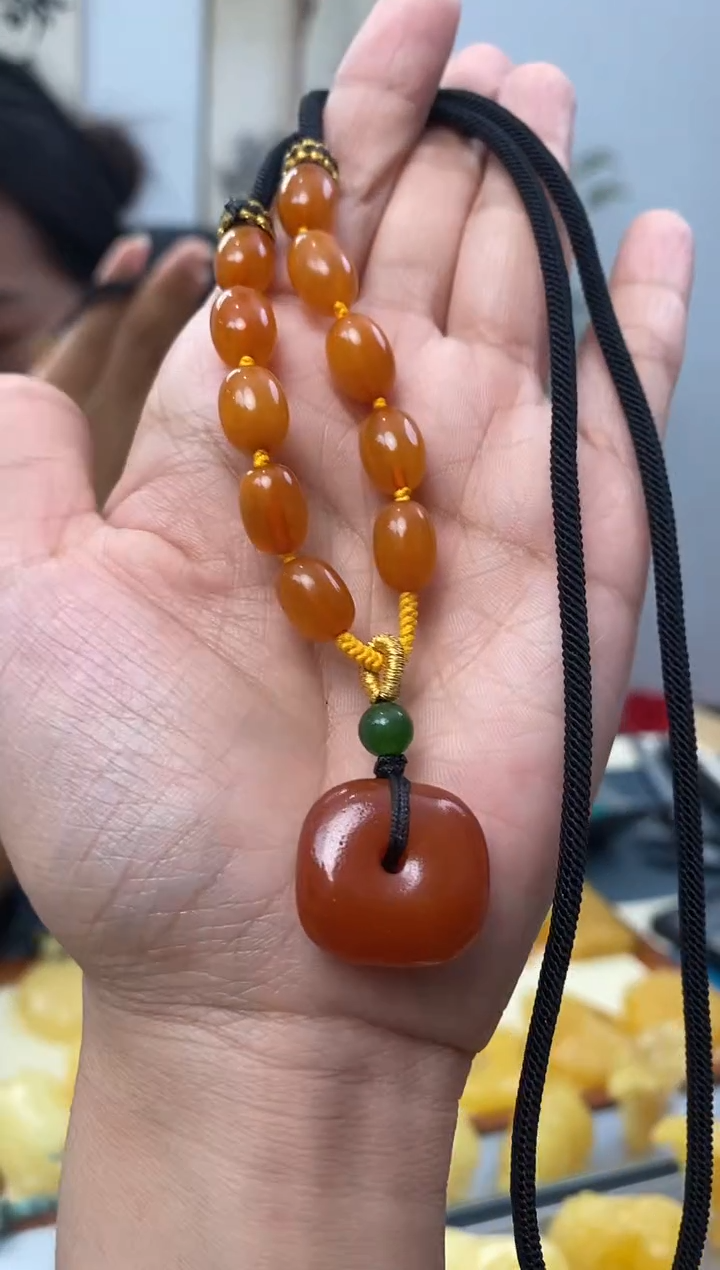 【闪购商品】琥珀裸石未镶嵌天然琥珀蜜蜡锁骨多样性选一