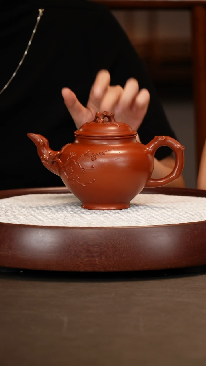 茶壶紫砂【鲍宜明】大红袍梅报春460c