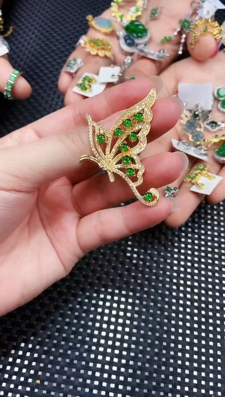 【闪购商品】翡翠吊坠(不含链)未镶嵌11111111