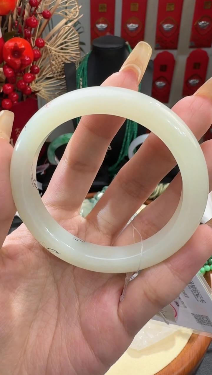 【闪购商品】翡翠手镯未镶嵌手镯