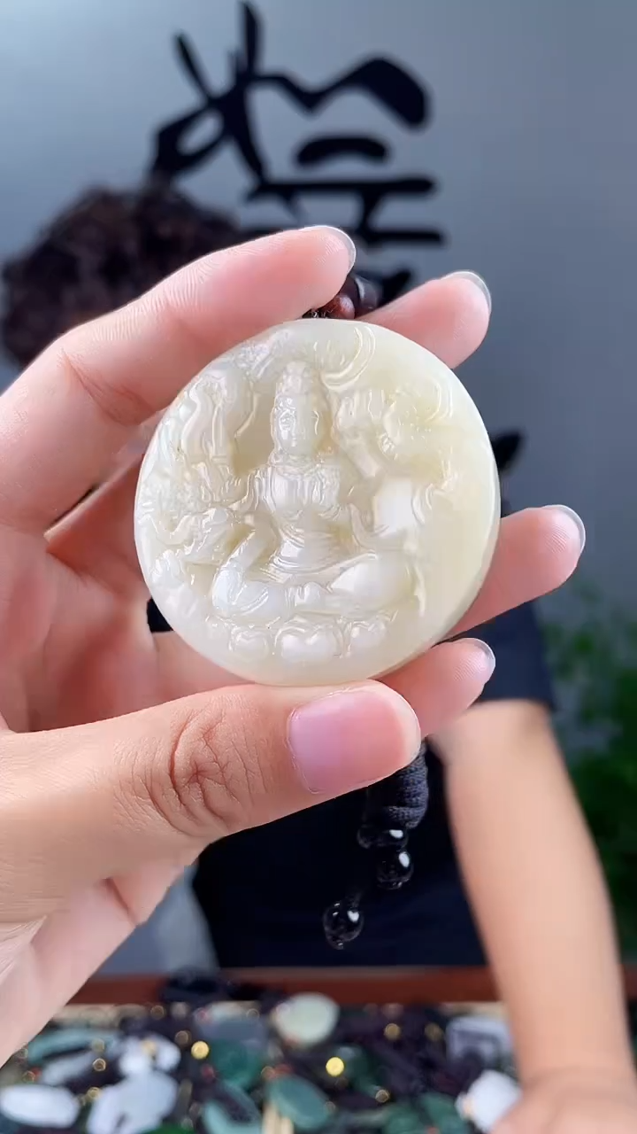 和田玉未镶嵌颈饰拍一发一，多样性发货