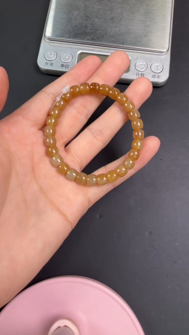 【闪购商品】和田玉手串未镶嵌且末微色差6*7直切