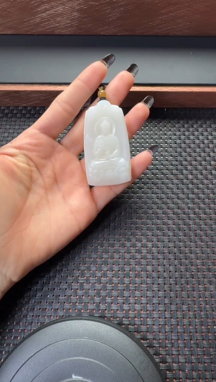 吊坠(赠链)未镶嵌和田玉且末天泰白玉观音吊坠