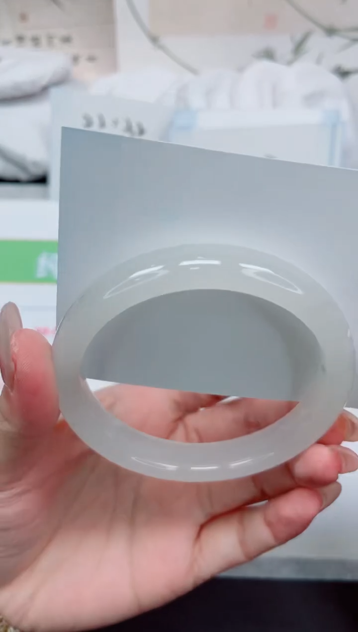 【闪购商品】石英质玉手镯未镶嵌391-64.3