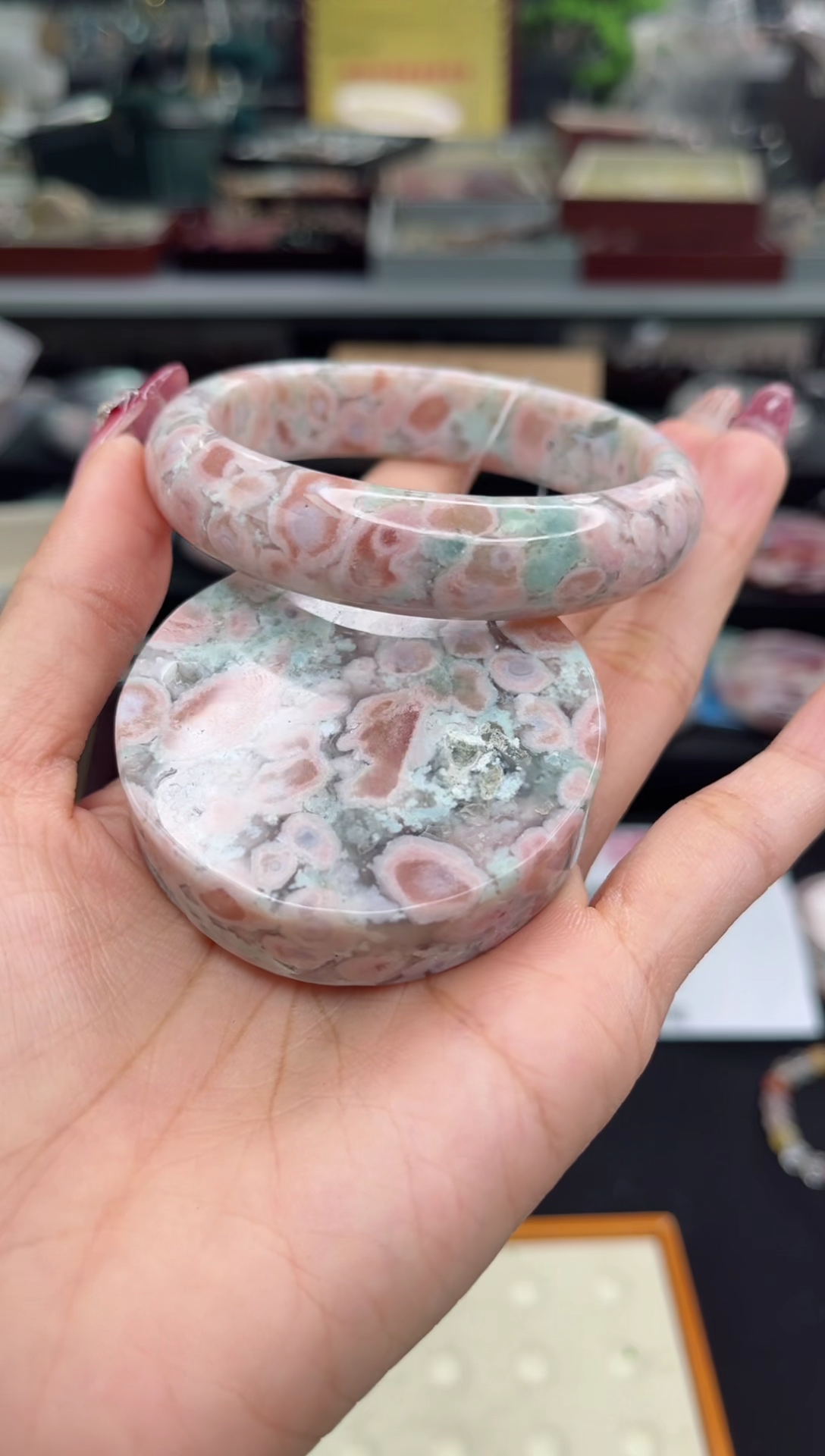 【闪购商品】石英质玉手镯未镶嵌58圈口（赠品镯心）6S8122