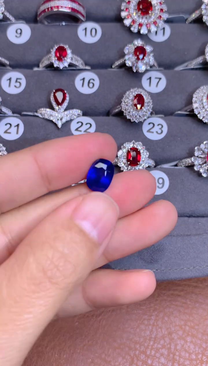 【闪购商品】蓝宝石裸石未镶嵌3.02CT