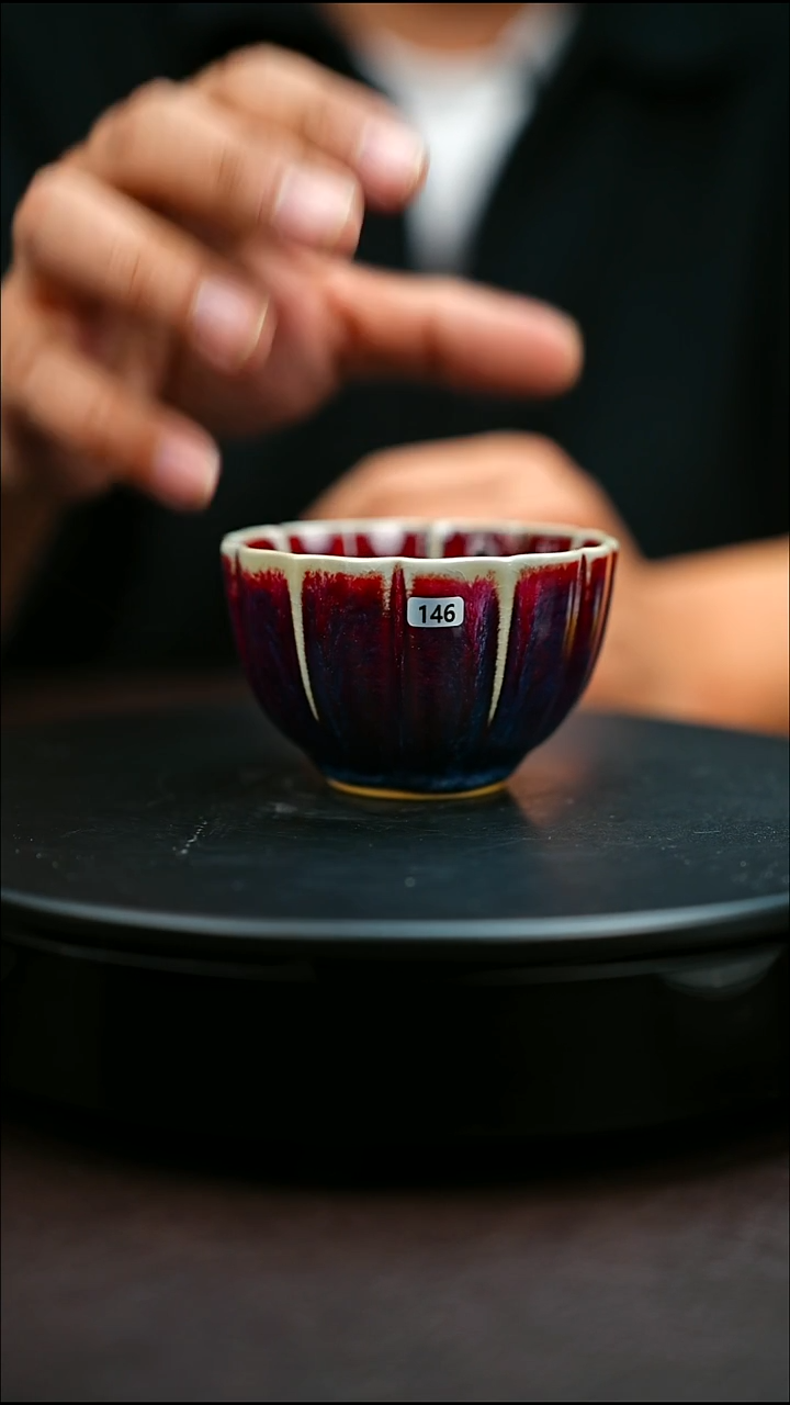 146#原矿钧瓷炉钧釉花口杯