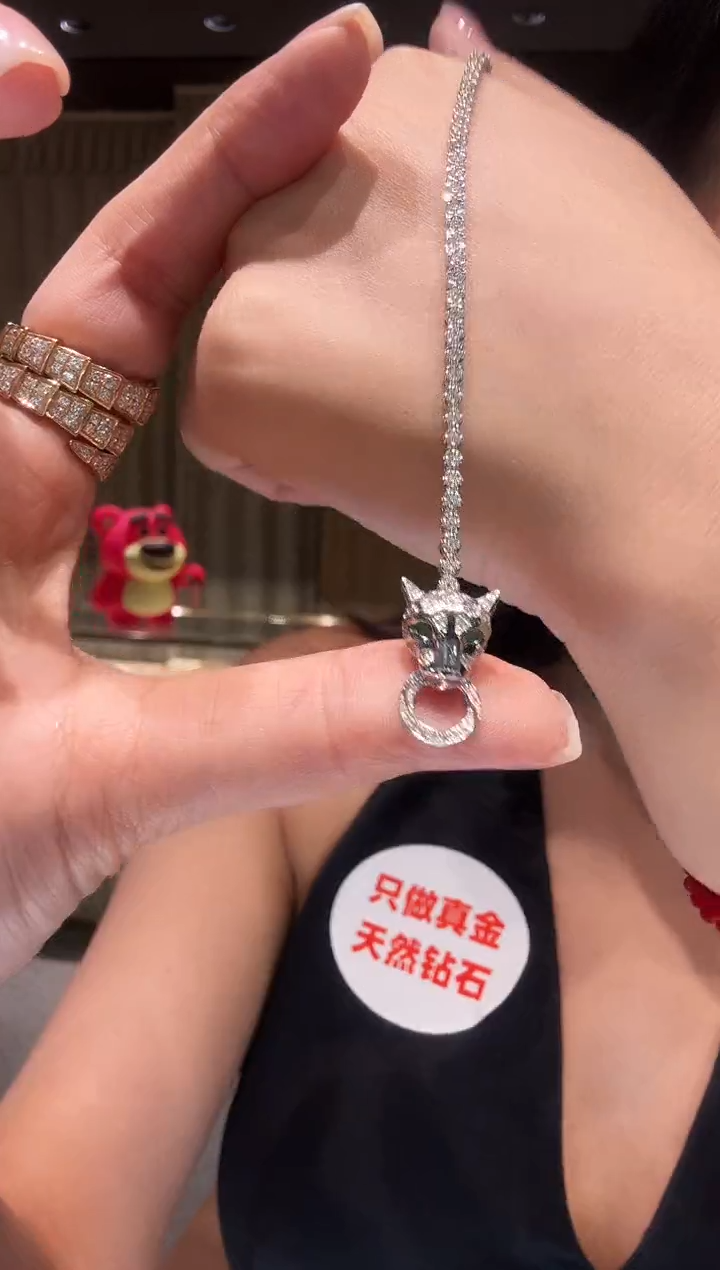 手链18K金镶嵌钻石豹子
