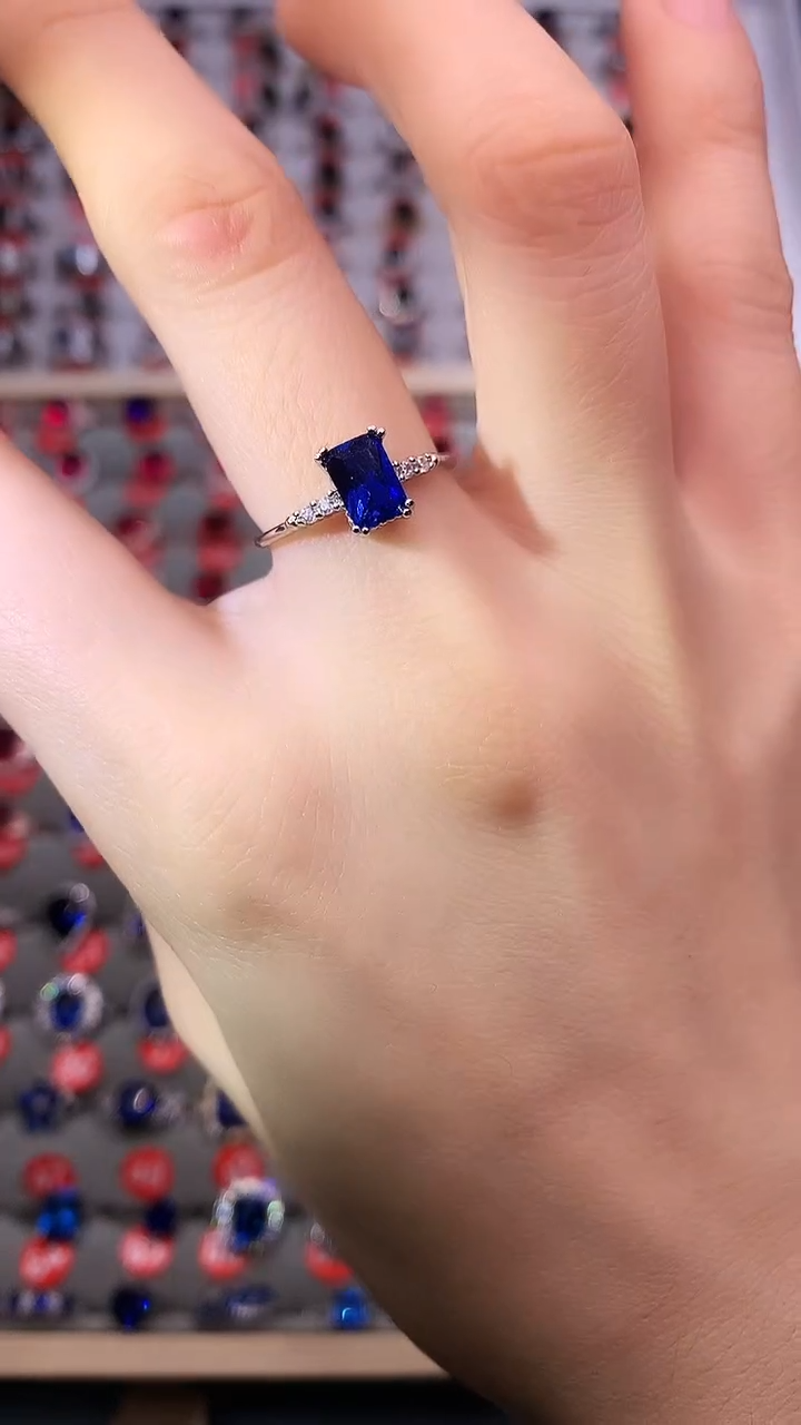 【闪购商品】蓝宝石戒指银S925镶嵌111111