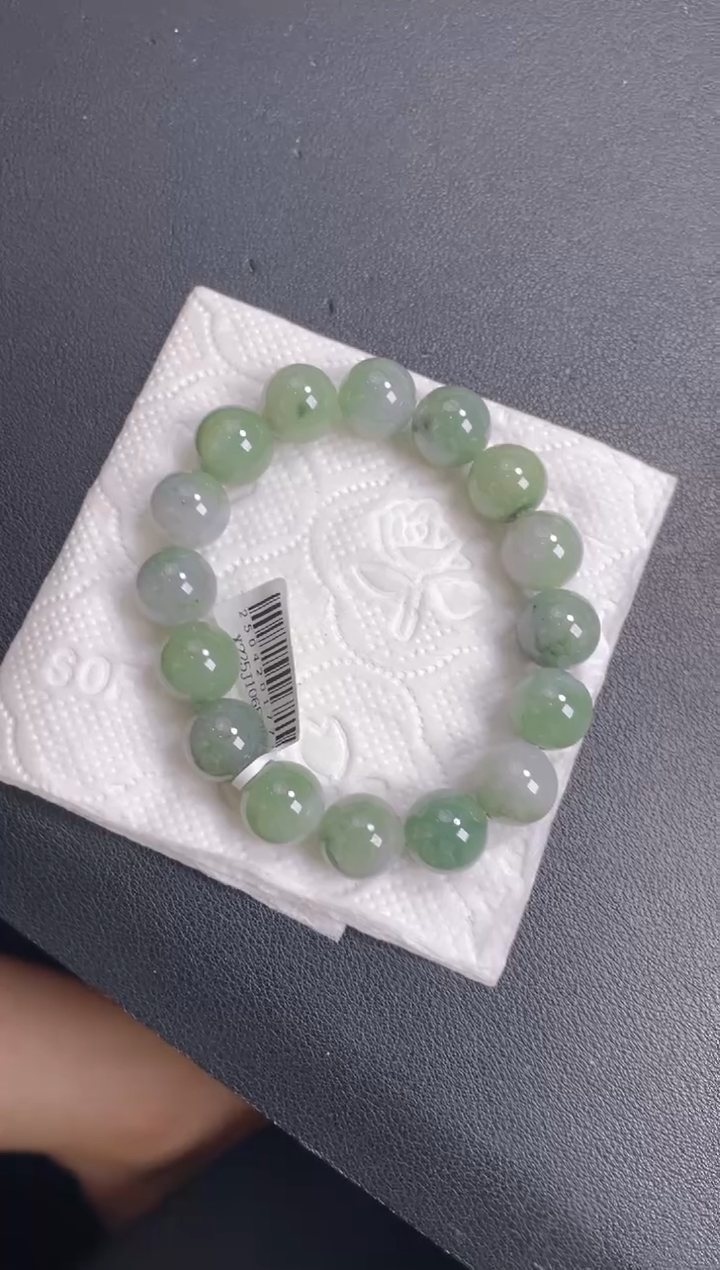 定制翡翠未镶嵌珠串