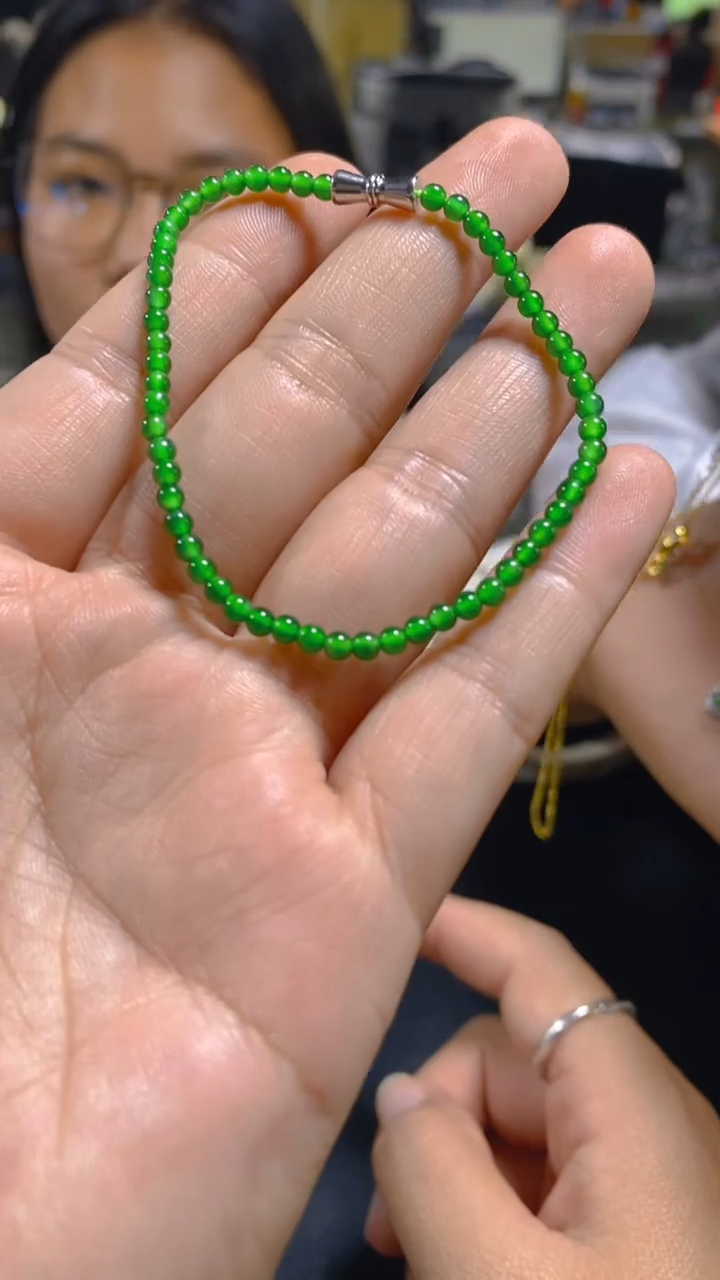 【闪购商品】翡翠手链未镶嵌0900925652