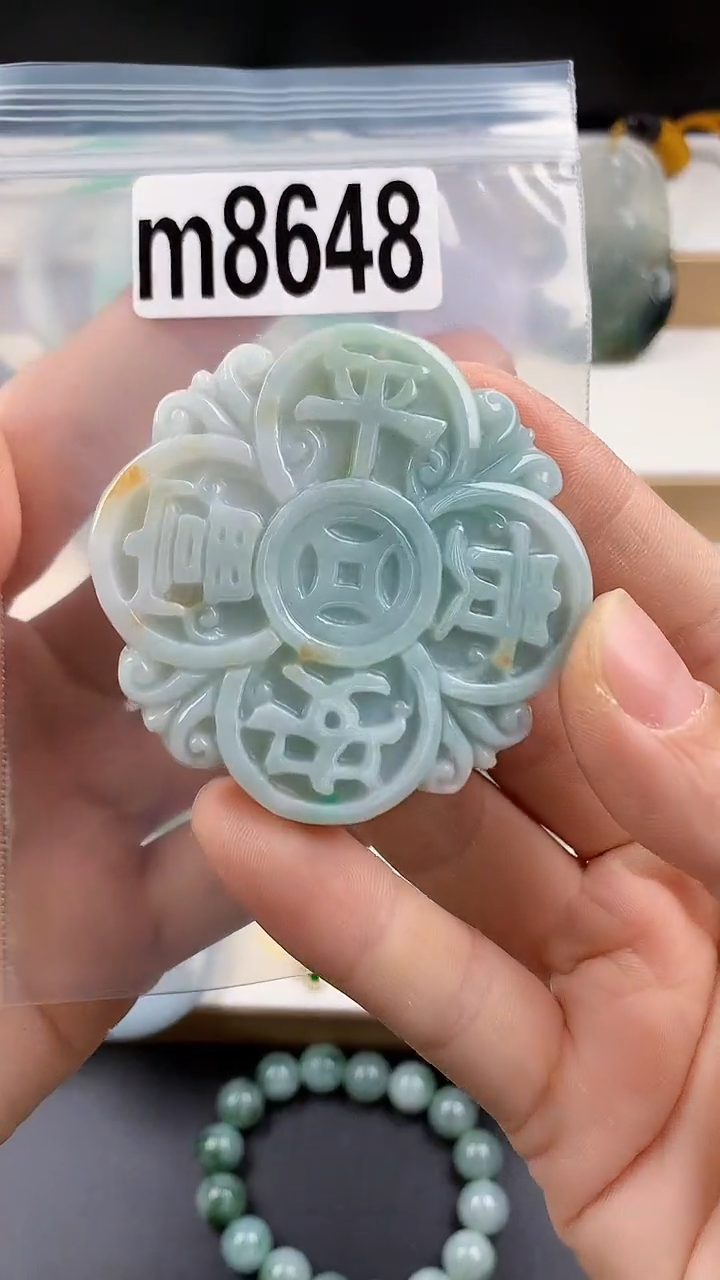 颈饰未镶嵌翡翠天然翡翠吊坠挂件