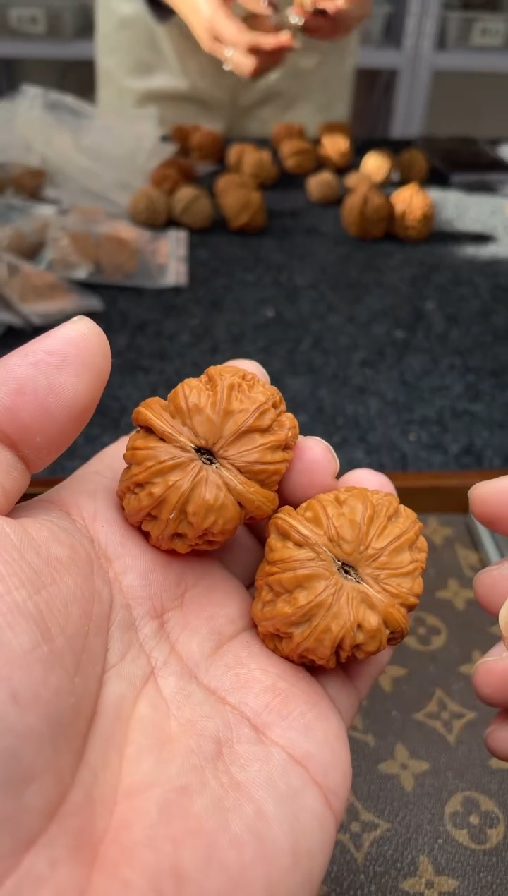 把件文玩核桃B 74号 44尺元宝