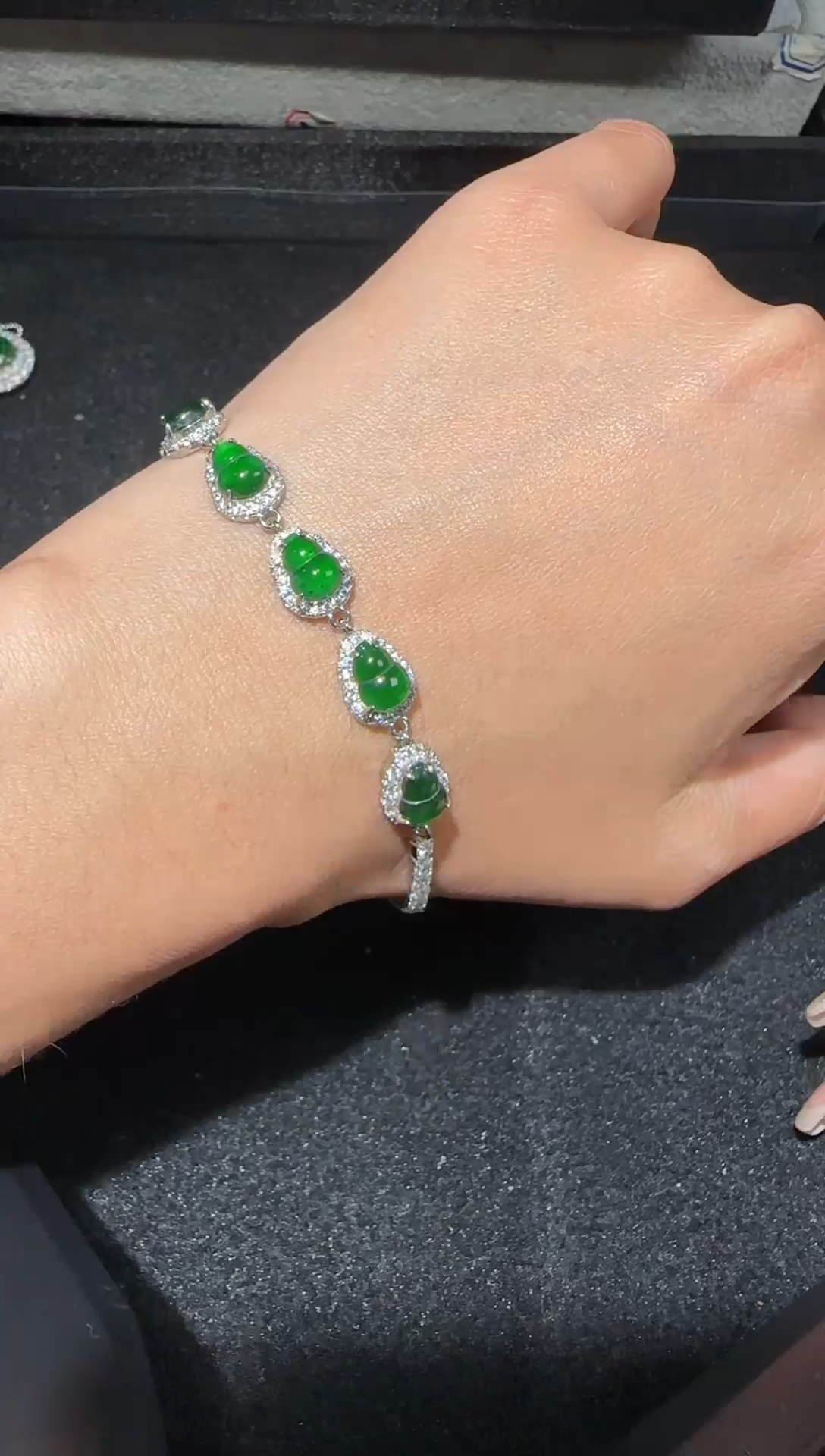 【闪购商品】翡翠手链未镶嵌多样性发货拍一发一