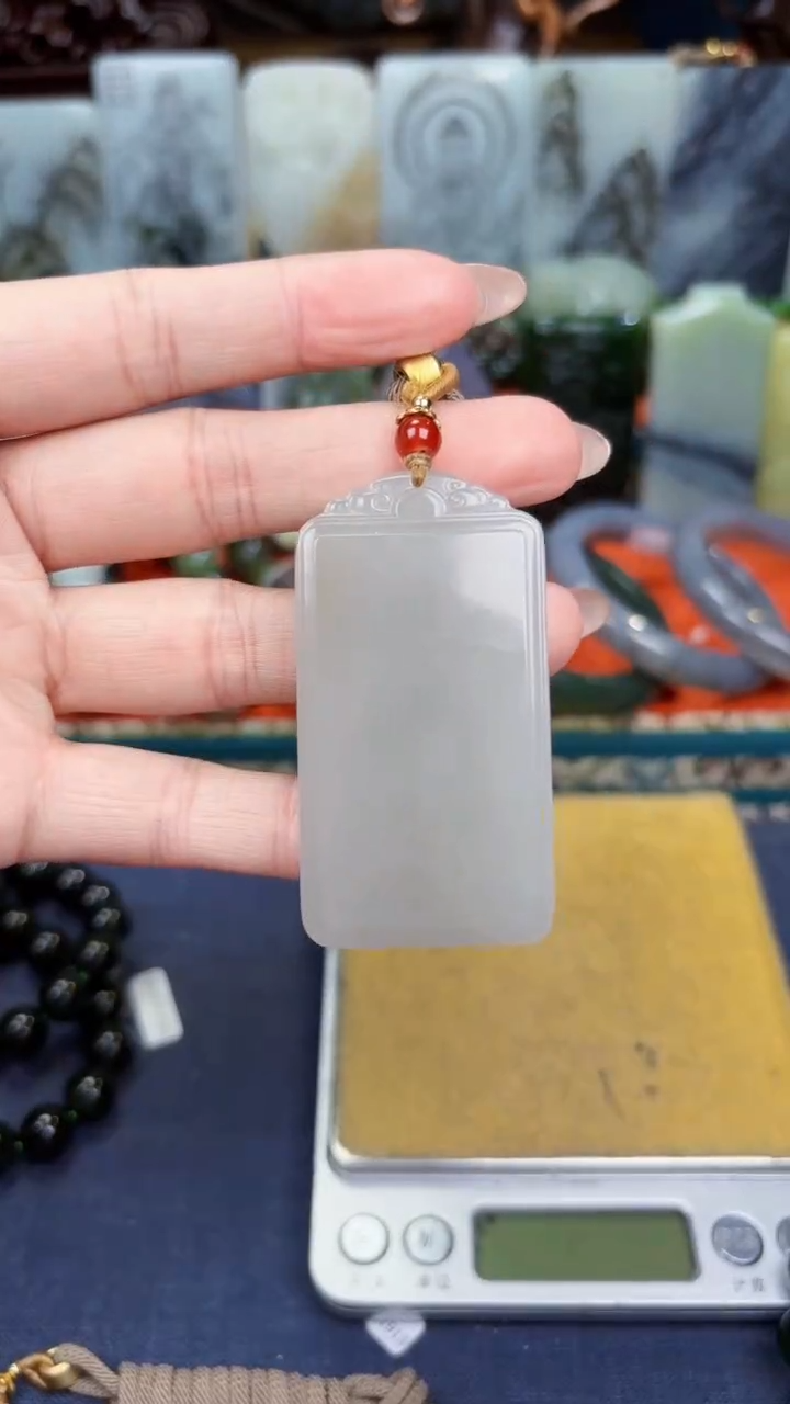 颈饰未镶嵌和田玉和田玉