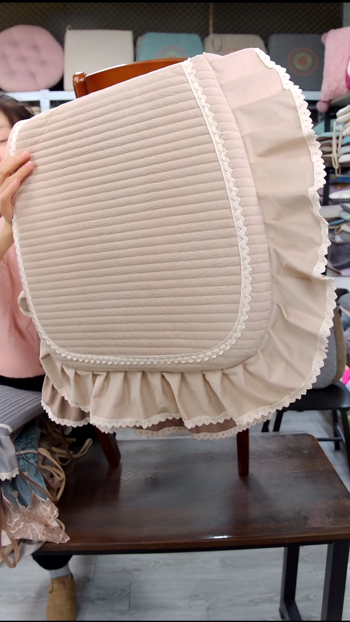 布布横条细绒：米色4个