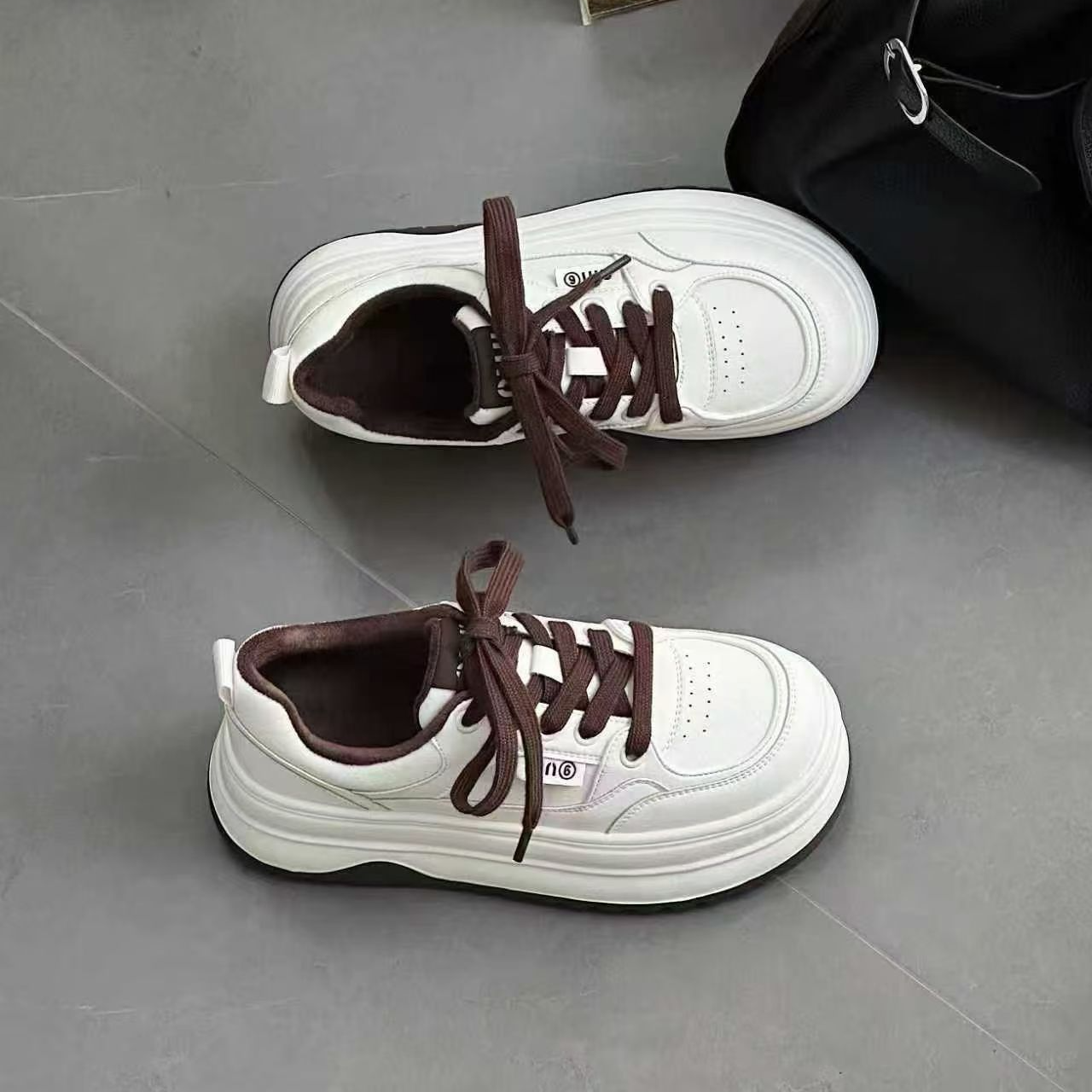 【99-555】加绒小白鞋女休闲百搭时尚圆头系带女鞋