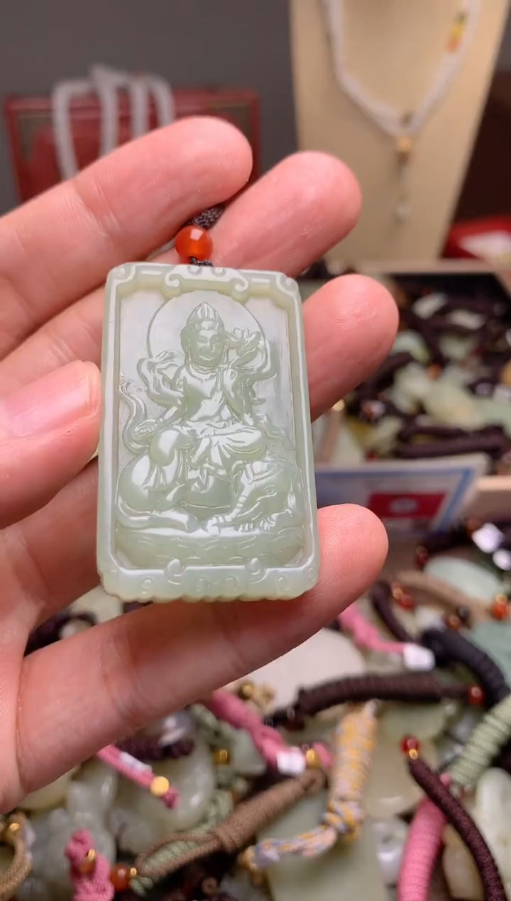 颈饰未镶嵌和田玉新疆料青海料清水和田玉吊坠